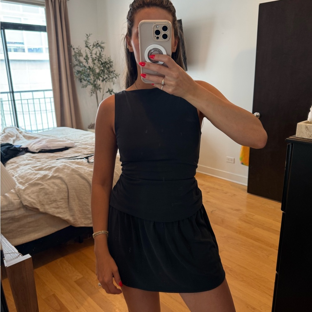 Elegant Navy Sleeveless Dress